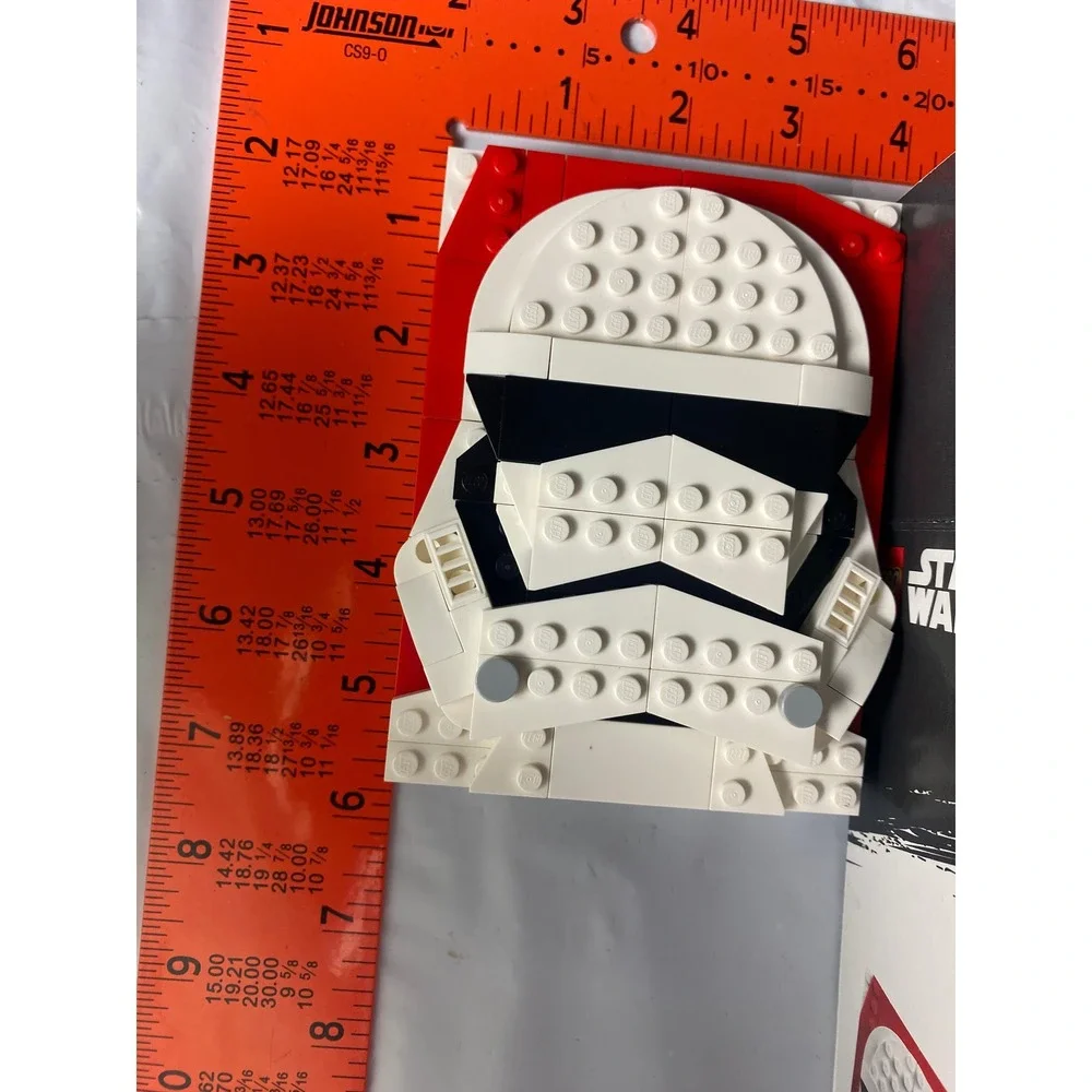 LEGO Star Wars Brick Sketches 40391 First Order Stormtrooper Built Box - Picture 4 of 12